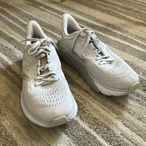 Hoka Arahi 5 Women’s Running Shoes